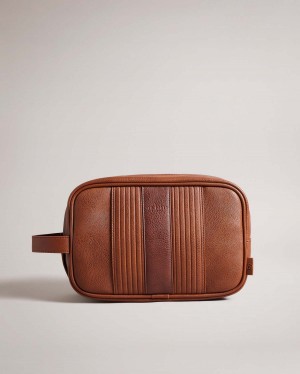 Ted Baker EVENS W Paski PU Washbag Tan | 91UTHKRZV